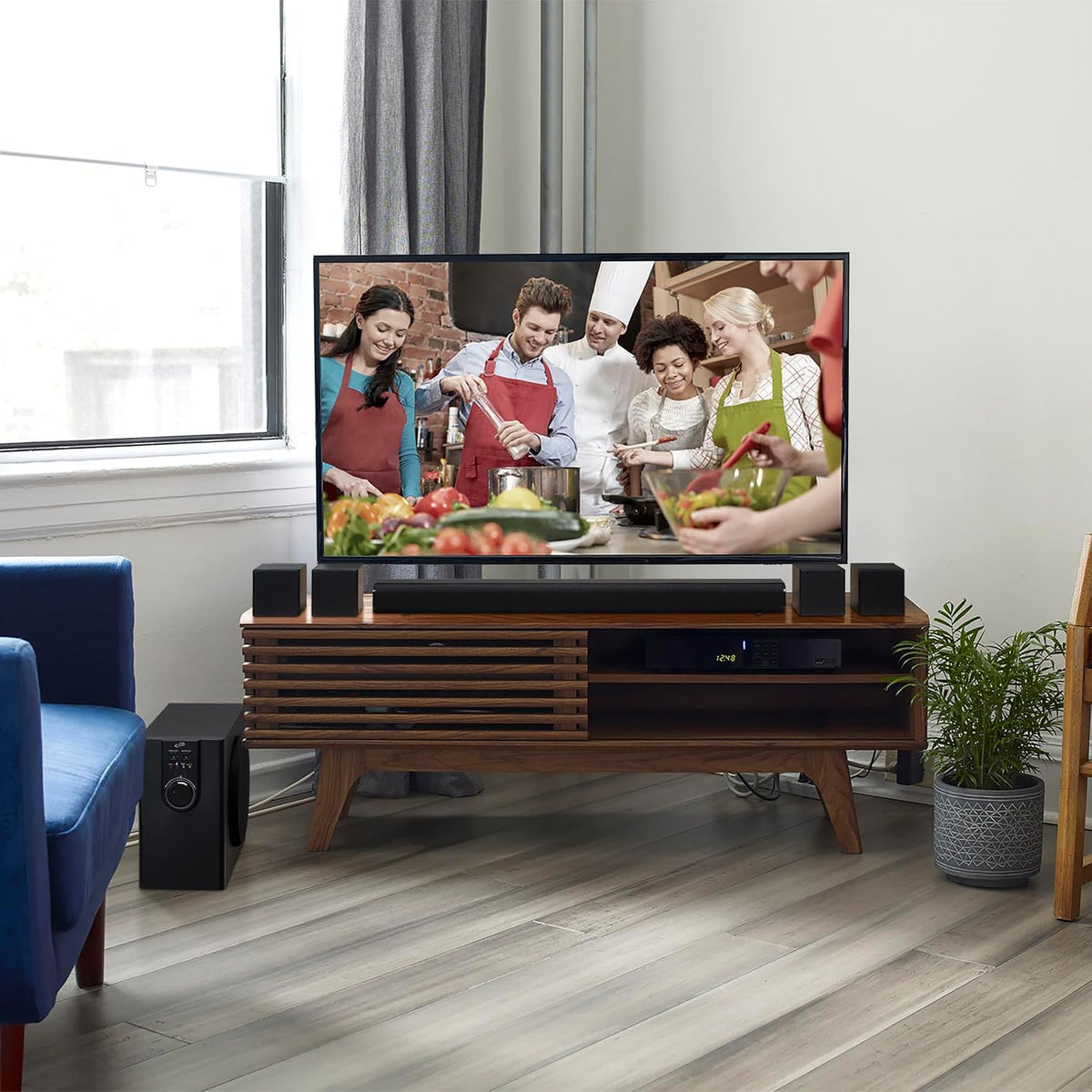 Ilive 5.1 Surround Sound System with 32" Soundbar, Subwoofer & Bluetooth